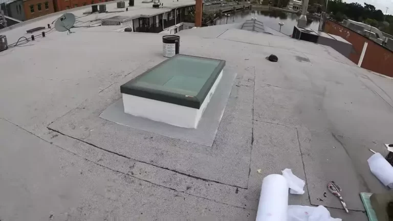 How to Install a Skylight on a Flat Roof?